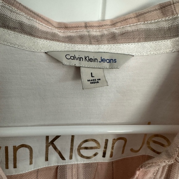 Calvin Klein Button Down Shirt - Picture 4 of 7